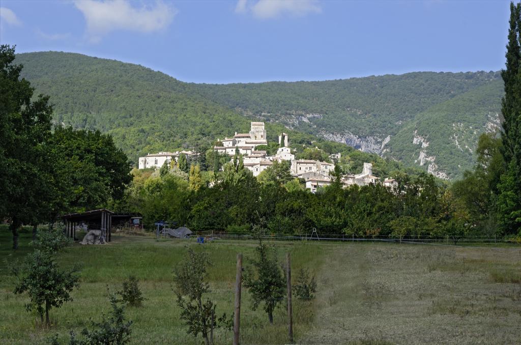 Logis Hotel Les Hospitaliers Le Poët-Laval Dış mekan fotoğraf