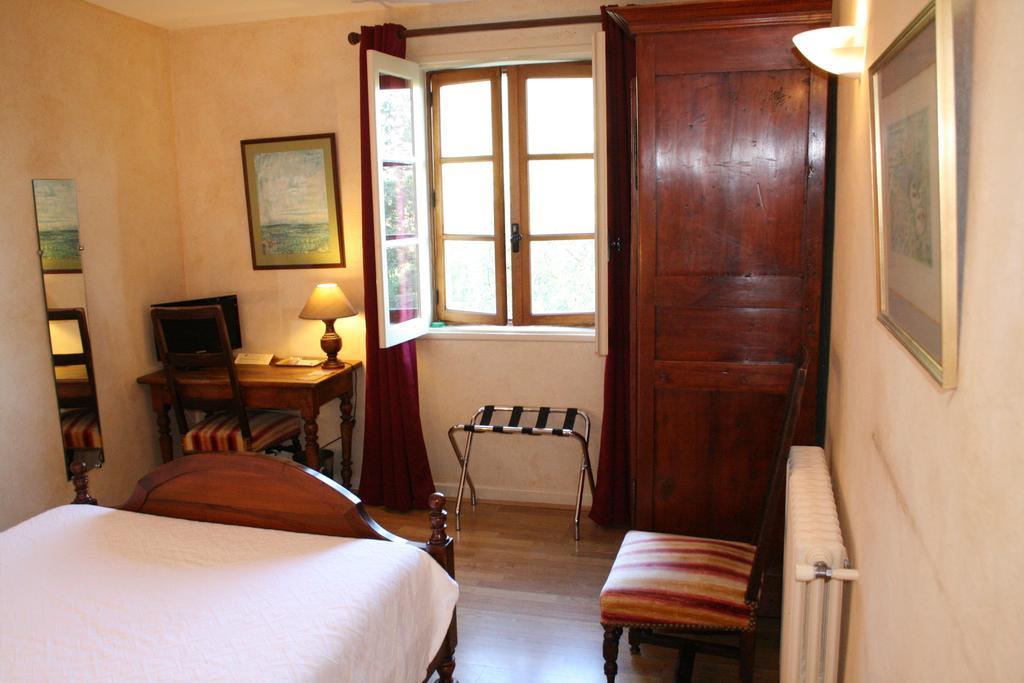 Logis Hotel Les Hospitaliers Le Poët-Laval Oda fotoğraf