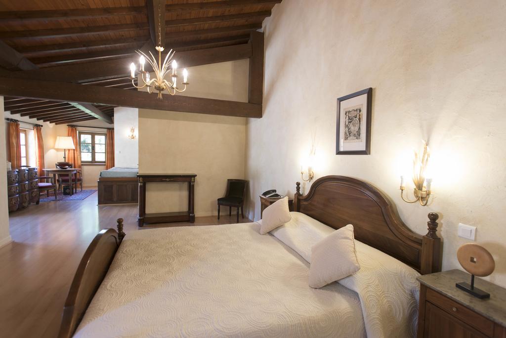 Logis Hotel Les Hospitaliers Le Poët-Laval Dış mekan fotoğraf