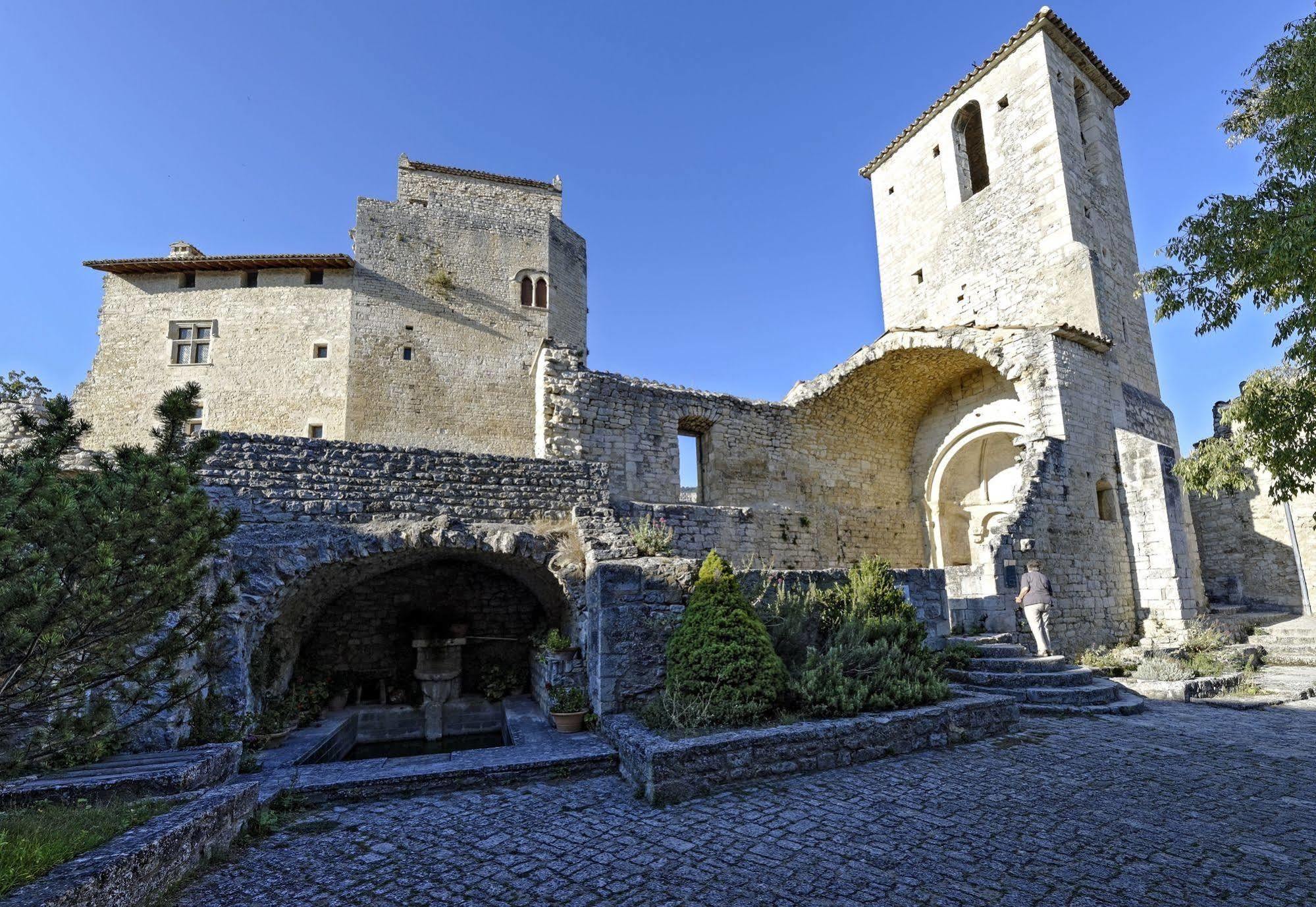 Logis Hotel Les Hospitaliers Le Poët-Laval Dış mekan fotoğraf