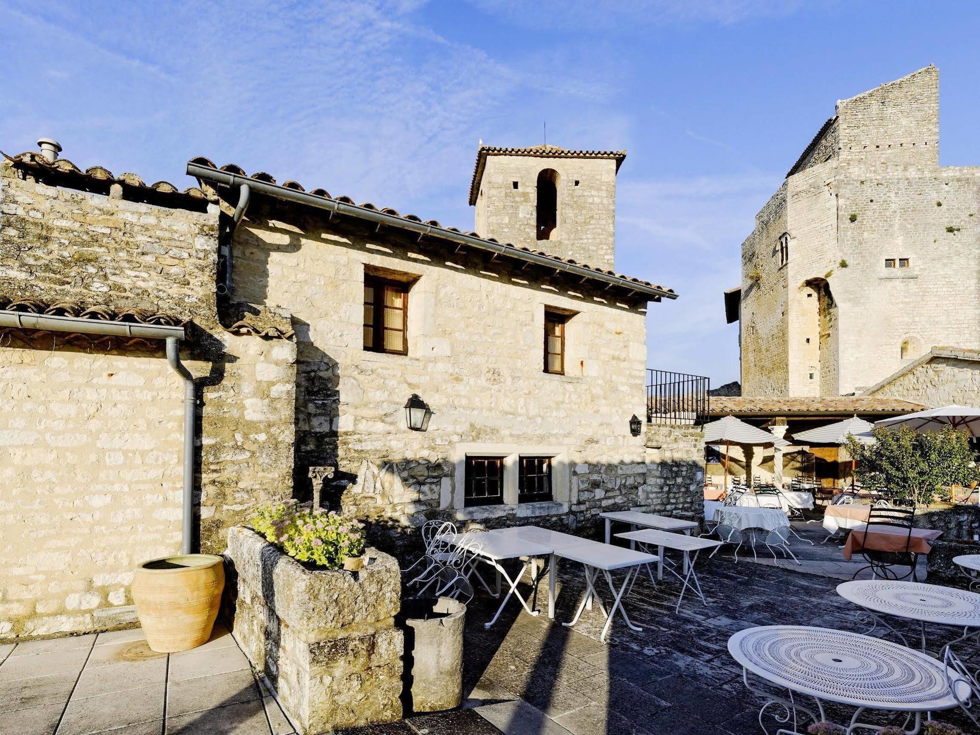 Logis Hotel Les Hospitaliers Le Poët-Laval Dış mekan fotoğraf