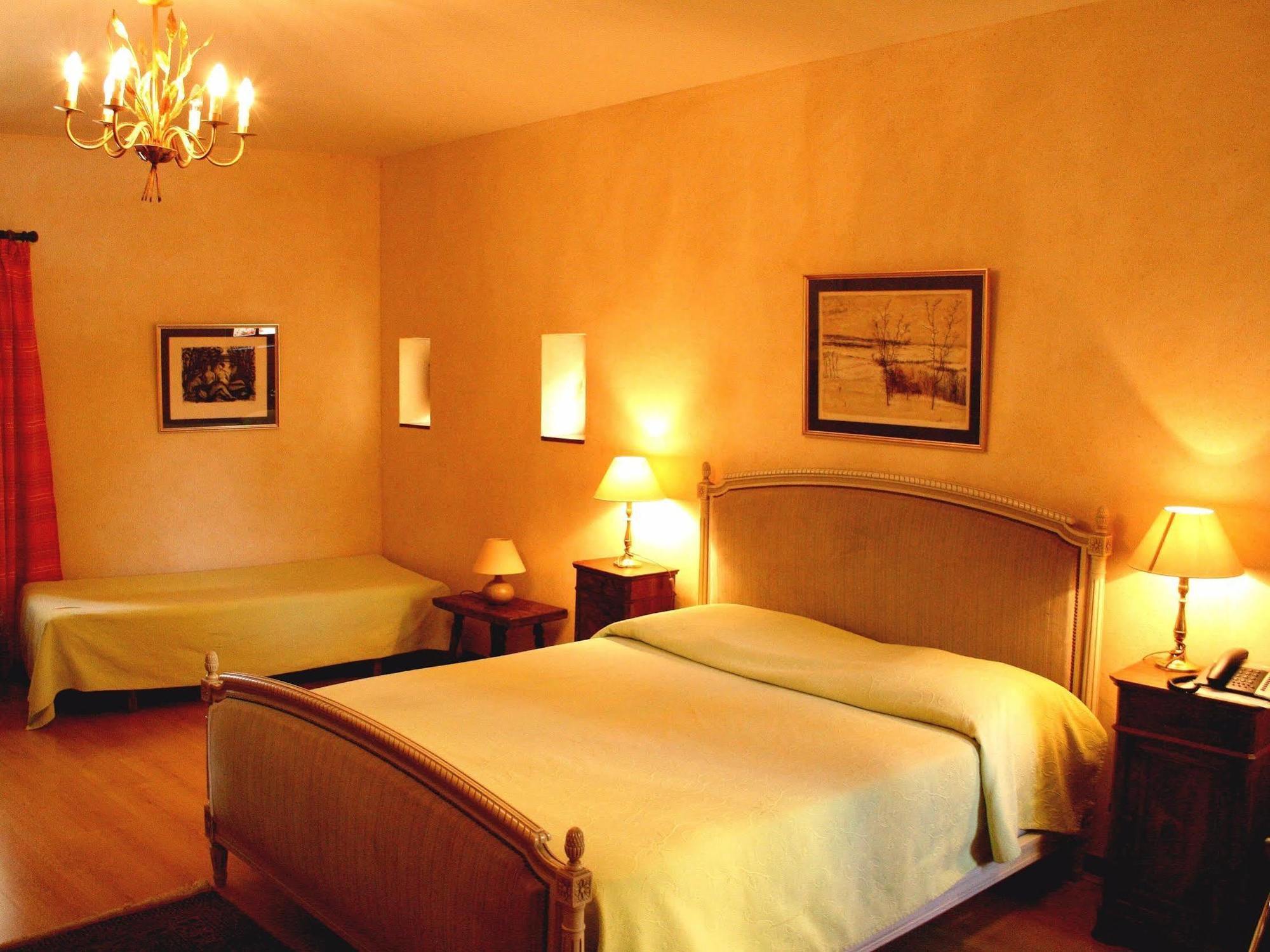 Logis Hotel Les Hospitaliers Le Poët-Laval Dış mekan fotoğraf